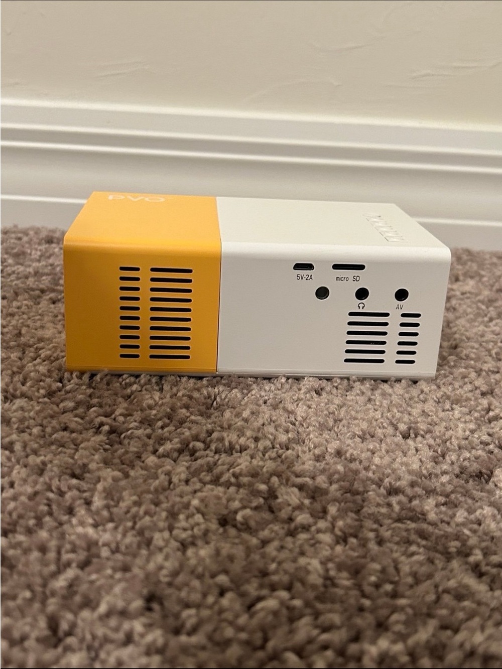 PVO Mini Portable
Projector - Picture 4 of 7